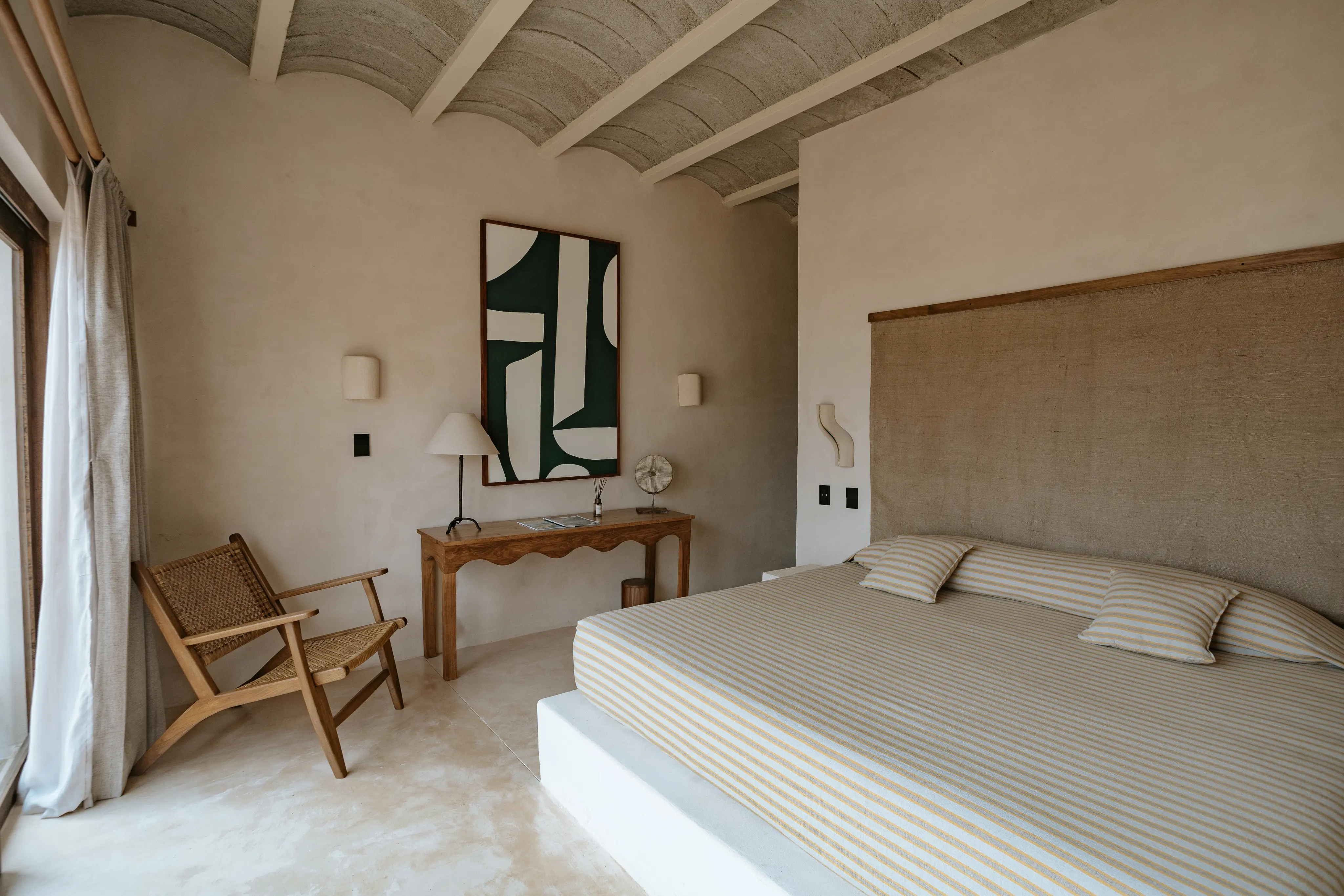 room img 1